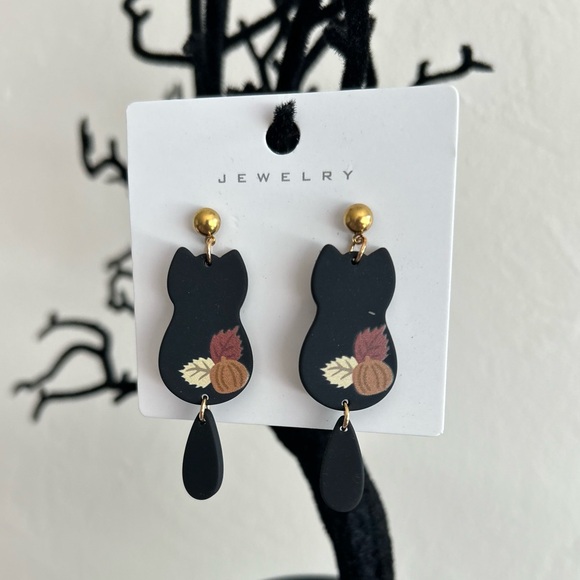 Black Cat Earrings with Gold Accents - Picture 1 of 4